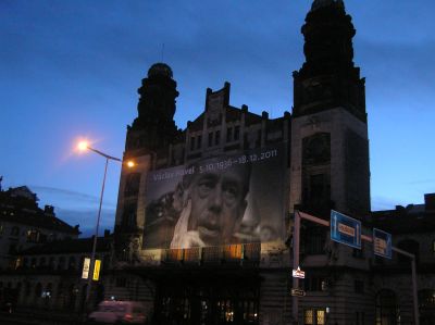 Hlavní nádraží (Centralstationen).